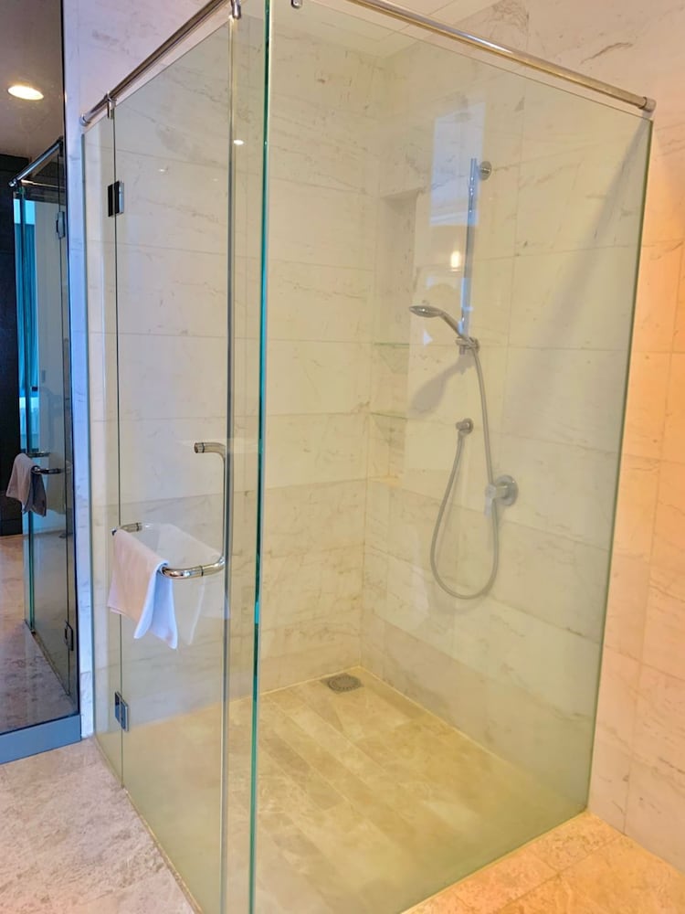 WELL-SHAPED Suites At PLATINUM KLCC
