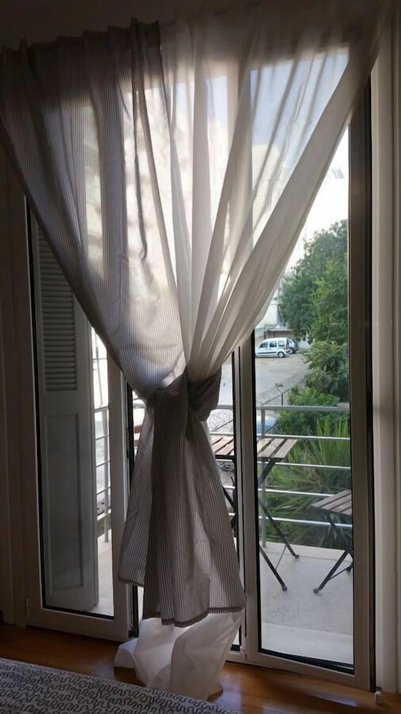 Erra - Grey - Athens Center, 120m², 4 BD, 2 BATH