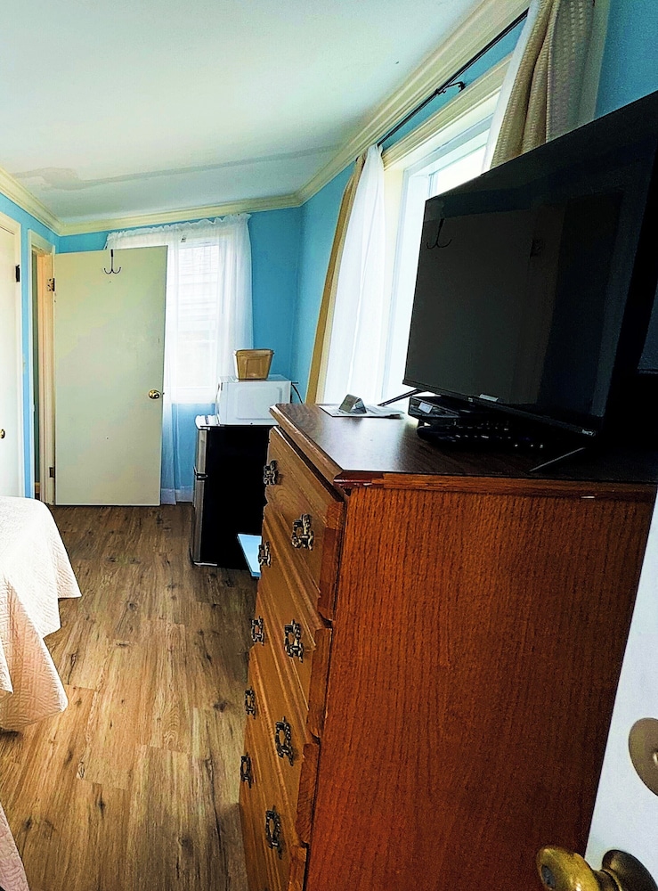 Mari-Anne Motel - Property Image 26