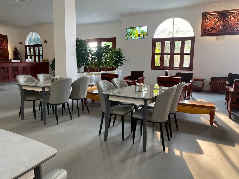 Piseth Private Villa Hotel