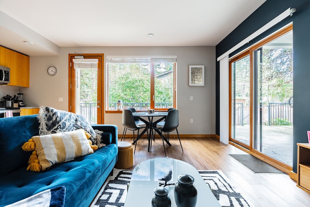 Sophari's Apartments in Bellevue