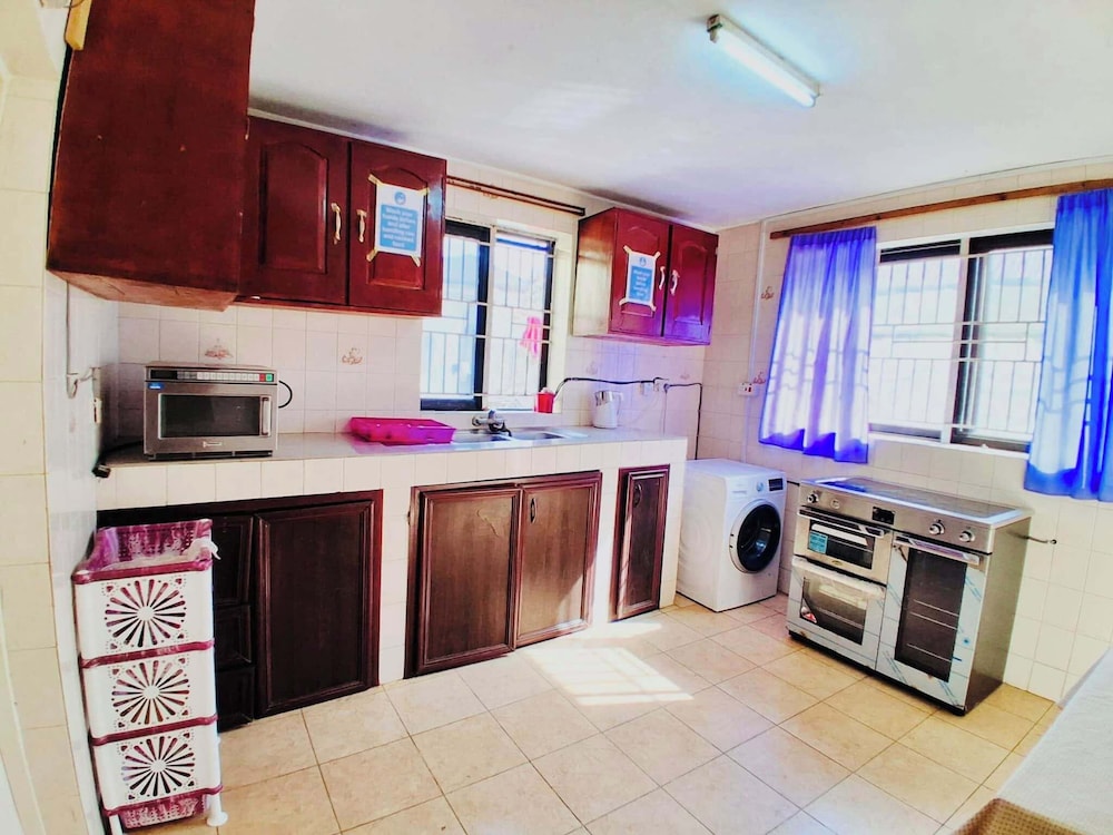 ZUNOX GUEST HOUSE