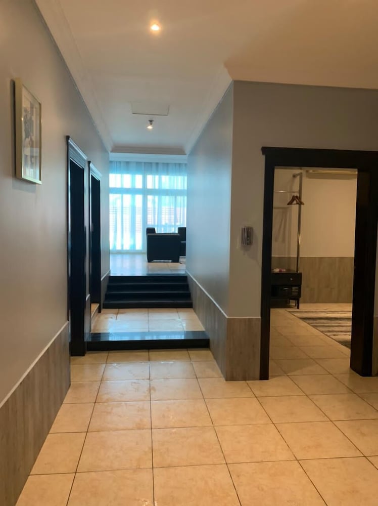 Hotel & Resort Golden Marina Yanbu فندق ومنتجع جولدن مارينا ينبع إدارة وتشغيل شركة منتجع المرسى الذهبي