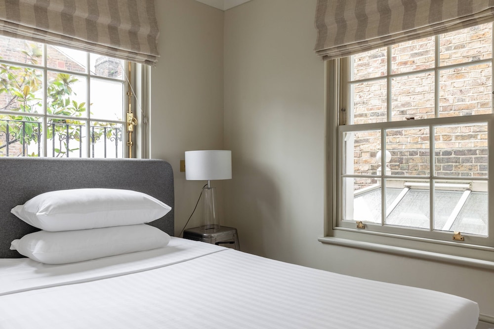 Kensington Place IV by Onefinestay