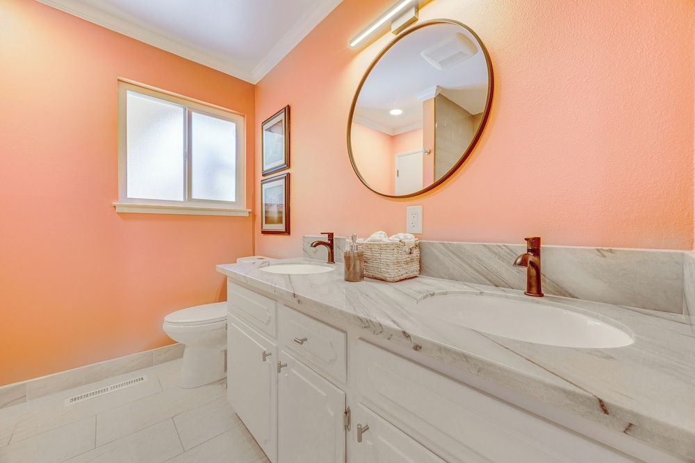 Shop, Hike & Explore: Fresno Home w/ Private Pool!