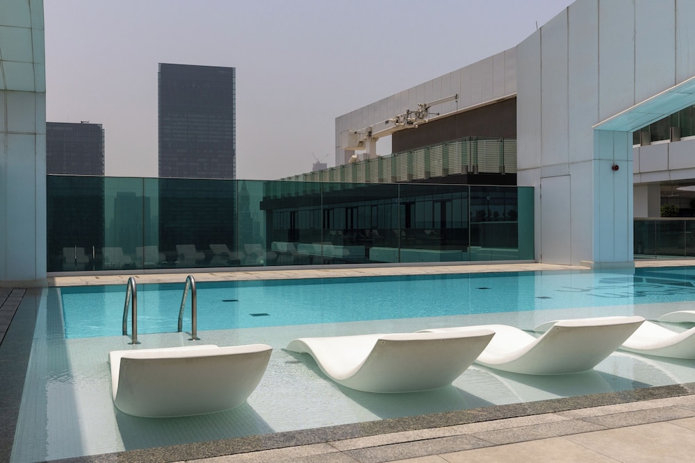 Maison Privee - Urban Parkside Living near the Iconic Dubai Frame