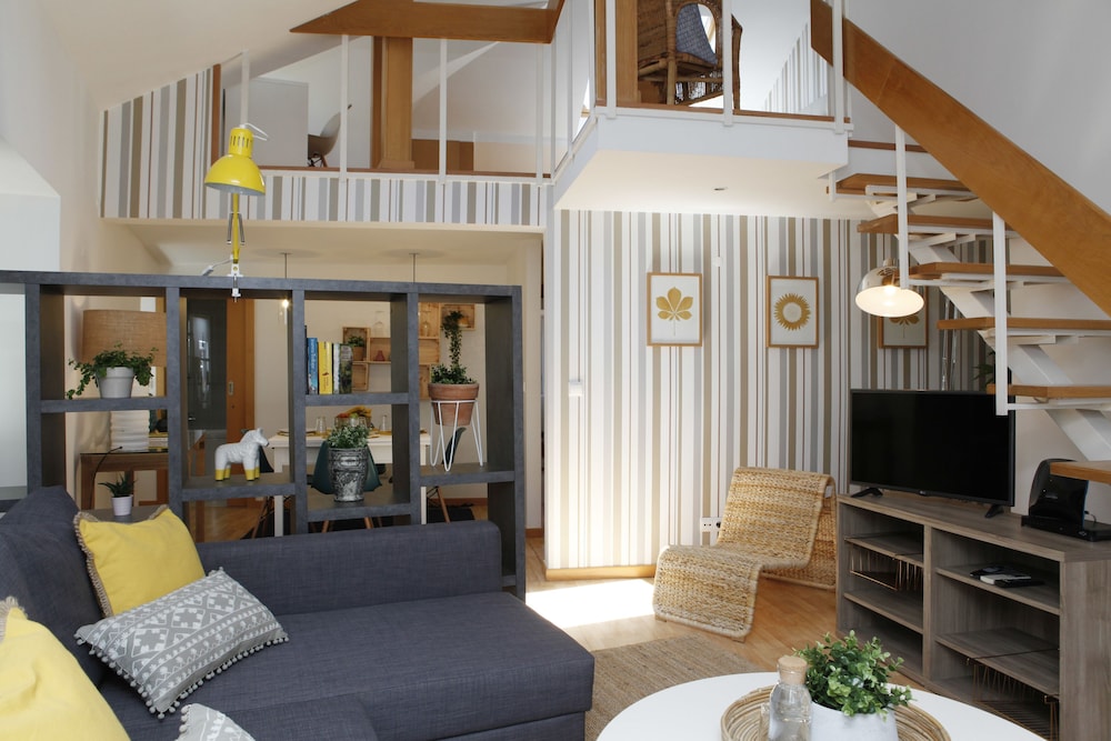 Flores Guest House