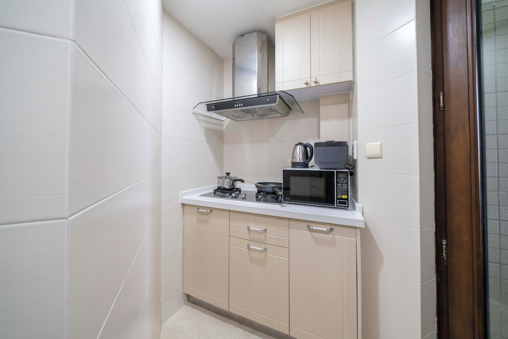 Tyms Modern 1BR APT Garden