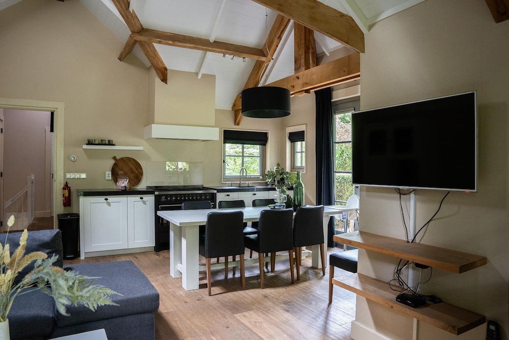 Farmhouse in Veluwe With Sauna and Nature Views