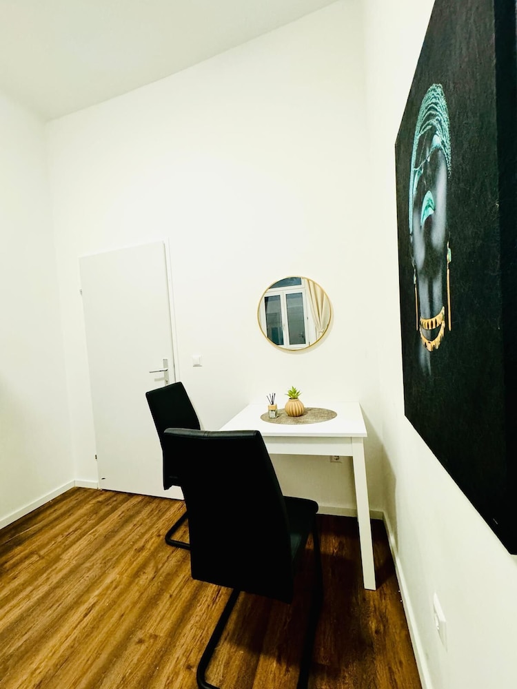 Affordable 5BR Apt Near Atzgersdorf
