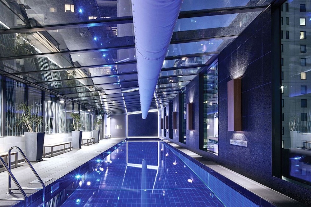 Chic 2-bed Apartment With Balcony in Southbank