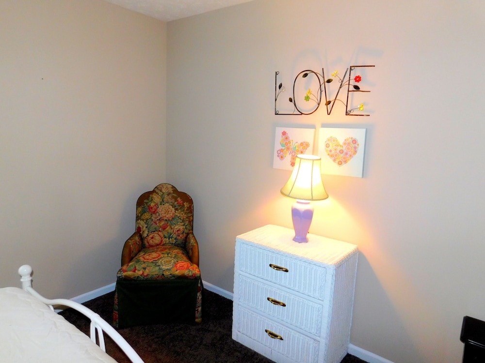 Evonne's Sharing House - Property Image 24