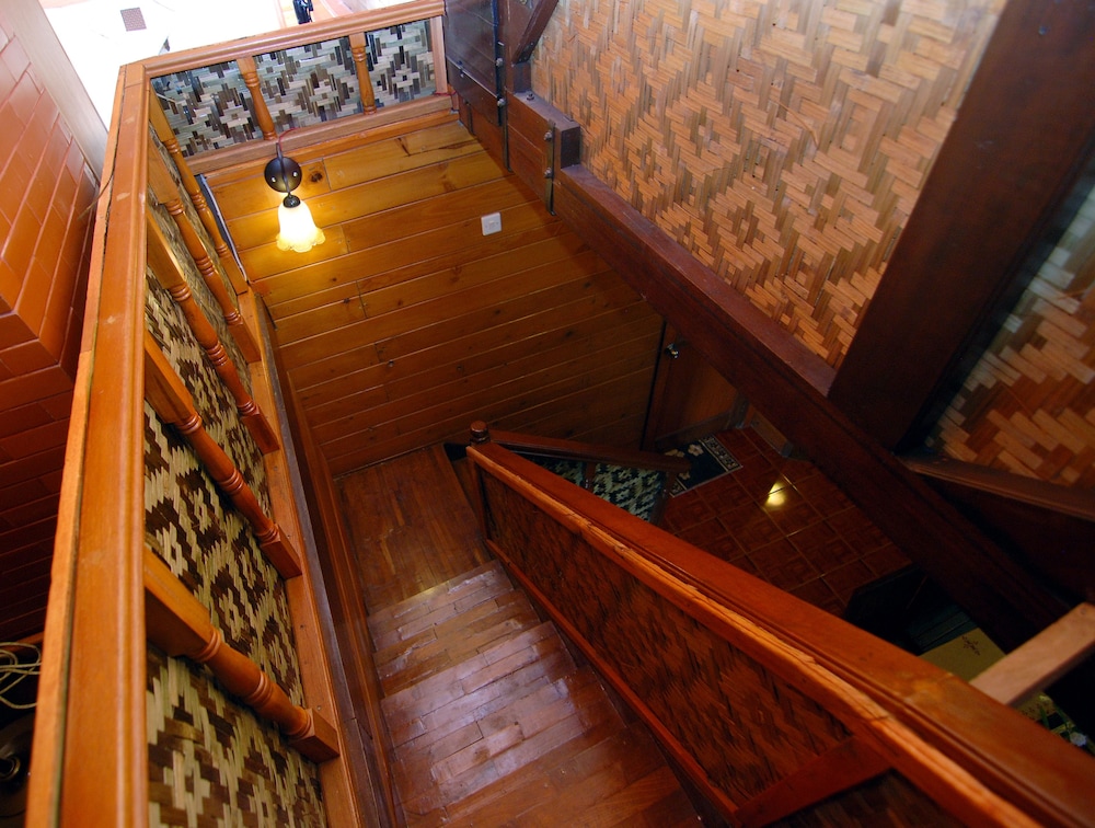 Villa ChavaMinerva Kayu - Ciater, Ciater - 20