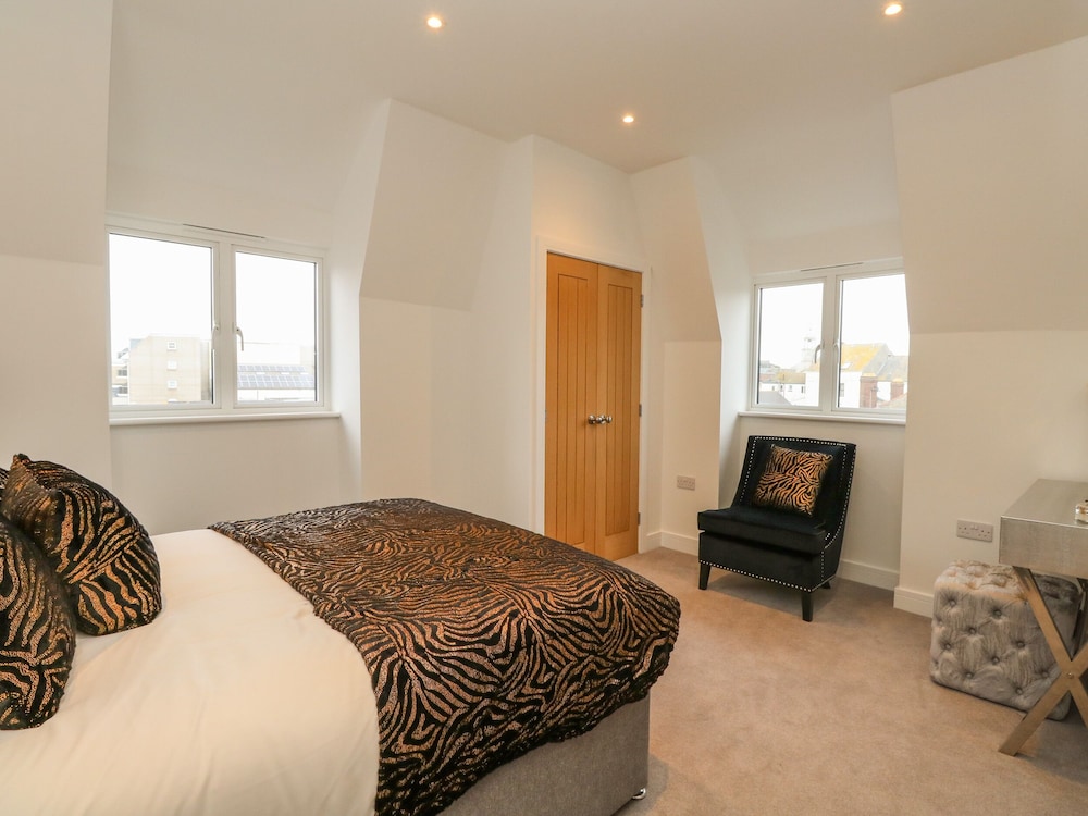 Harbourside Haven Penthouse 2