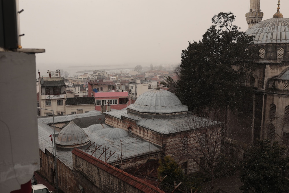 White Pearl Apart - Image 6