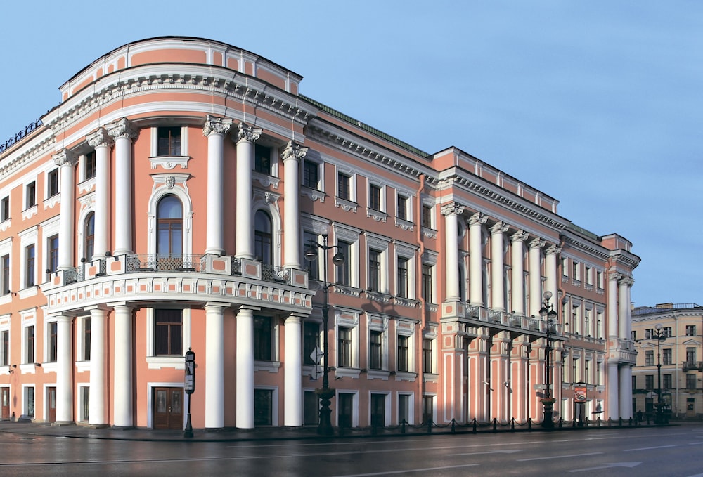 The Taleon Imperial Hotel