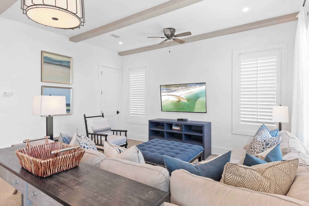 Grayt Digs by Avantstay Next to Beach, Oceanview