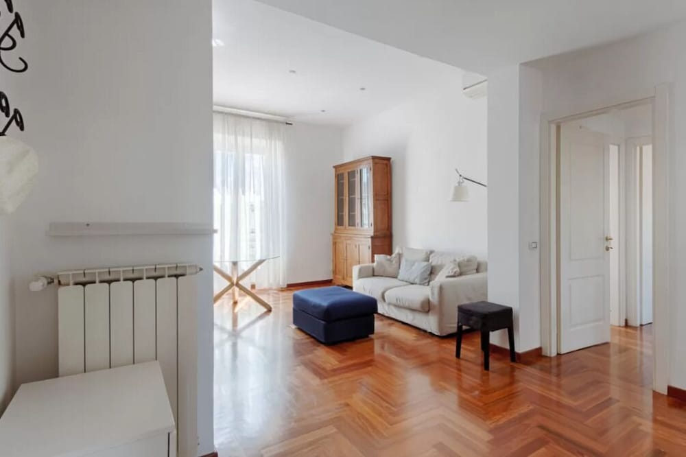 Vittorio Panoramic Apartment