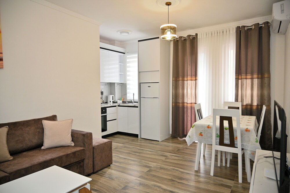 Elite Apartments