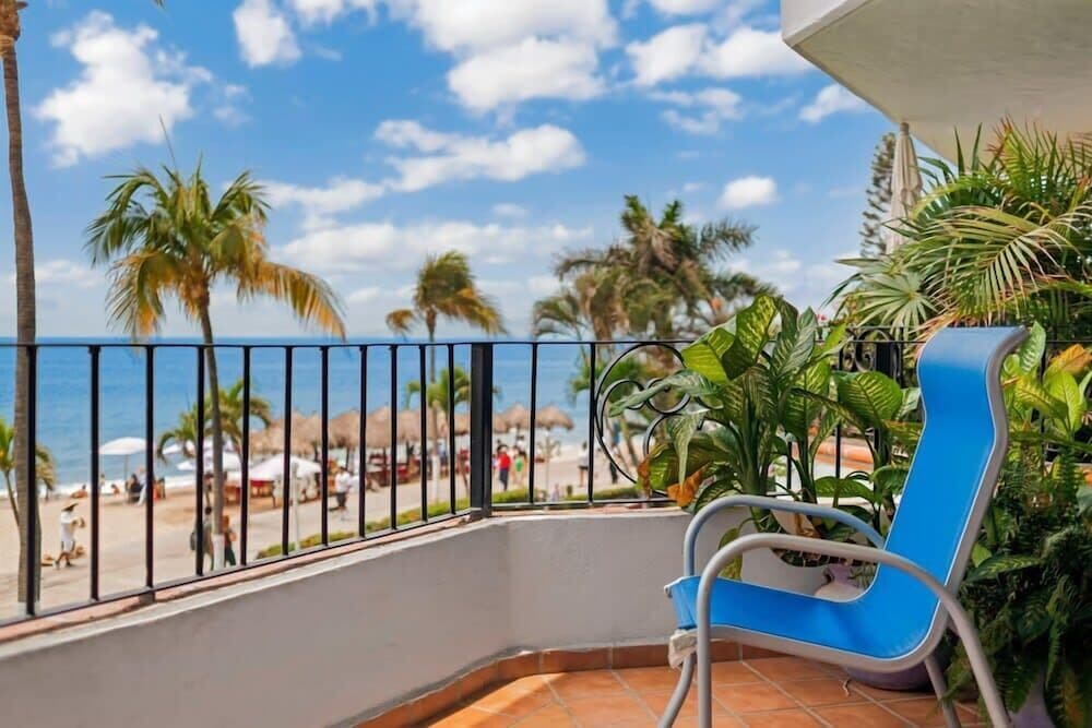 Ocean View 2Br Condo-balcony-beach-pool - 212