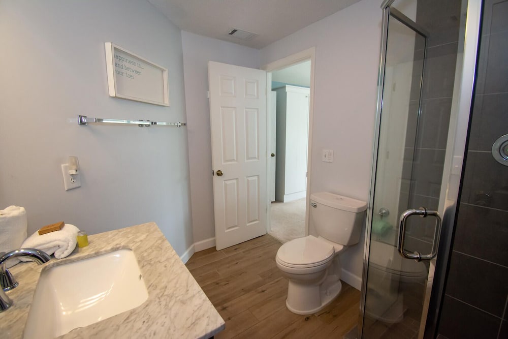 707 Silverside view 2
