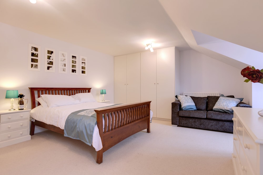 BookedUK - Penthouse 3 Bedroom Apartment, photo 7