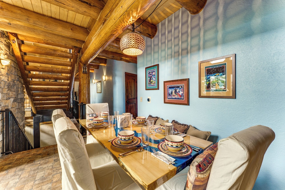 Secluded Angel Fire Retreat: Deck + Stunning View!