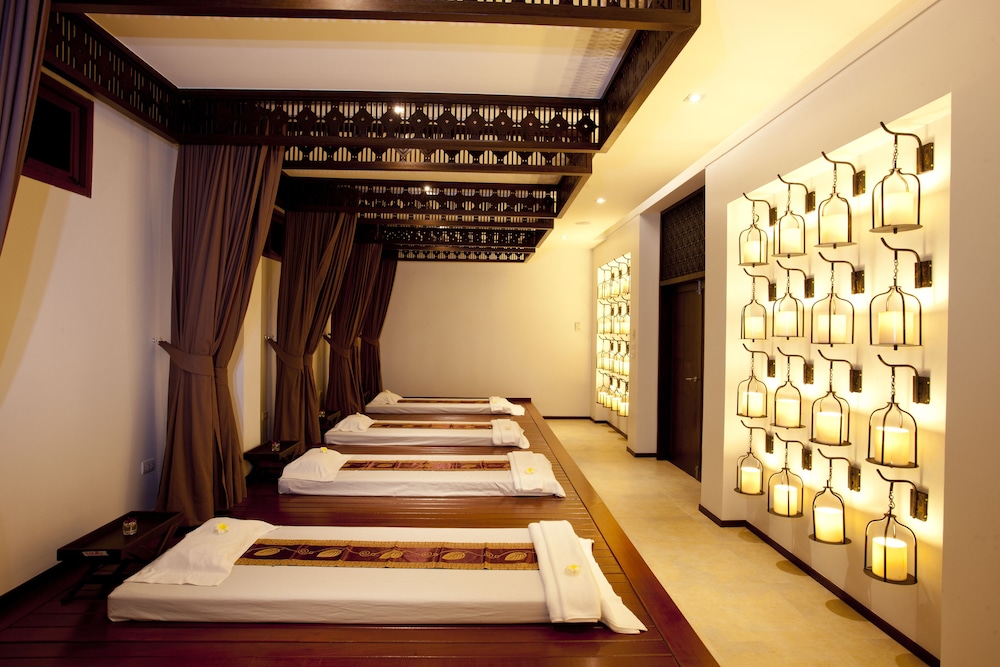 Graceland Khaolak Beach Resort