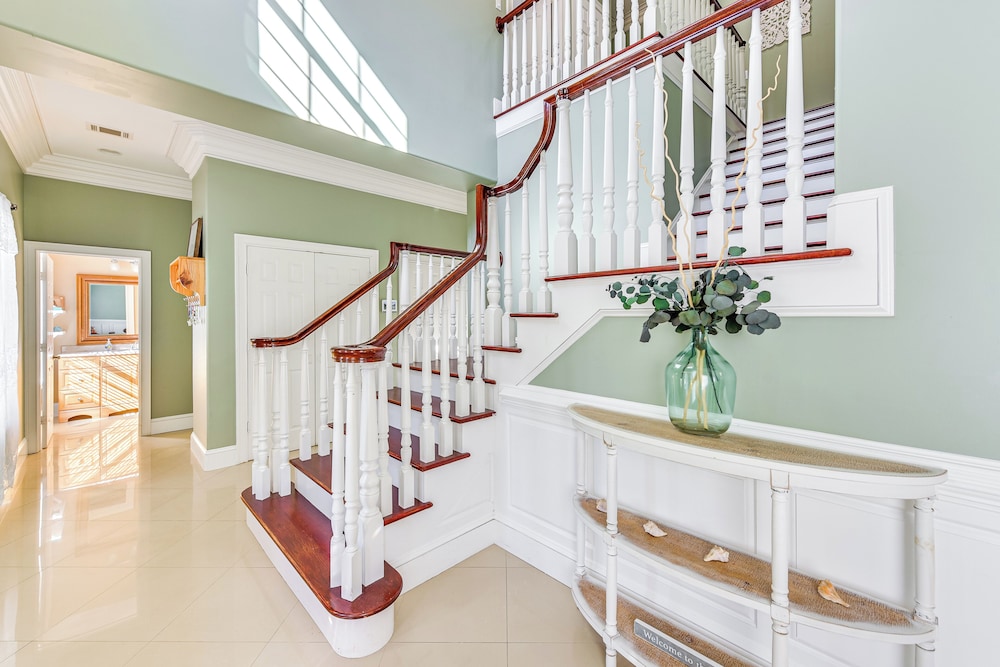 5 Mi to Beach: Spacious Home on Hilton Head Island
