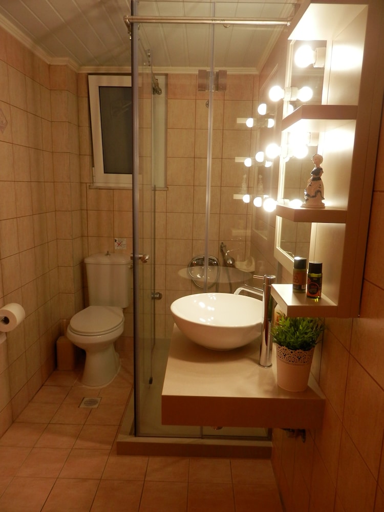 Elena Apartments