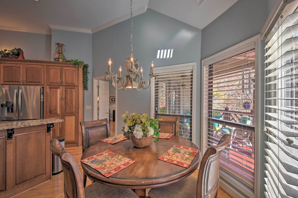 Beautiful Bent Tree Apt w/ Community Perks!