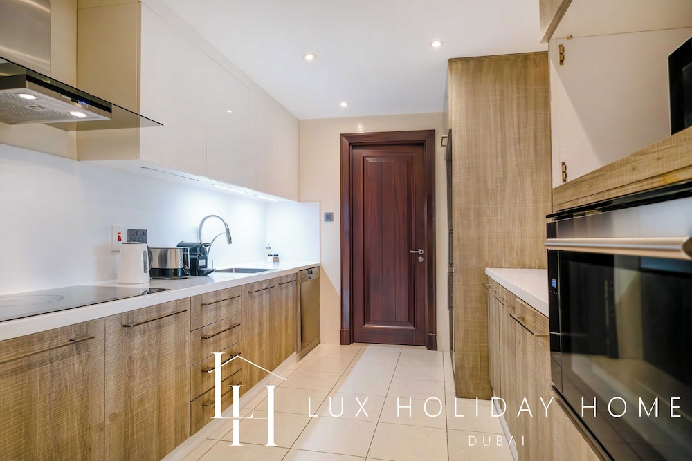 LUX The Burj Khalifa View Garden Suite