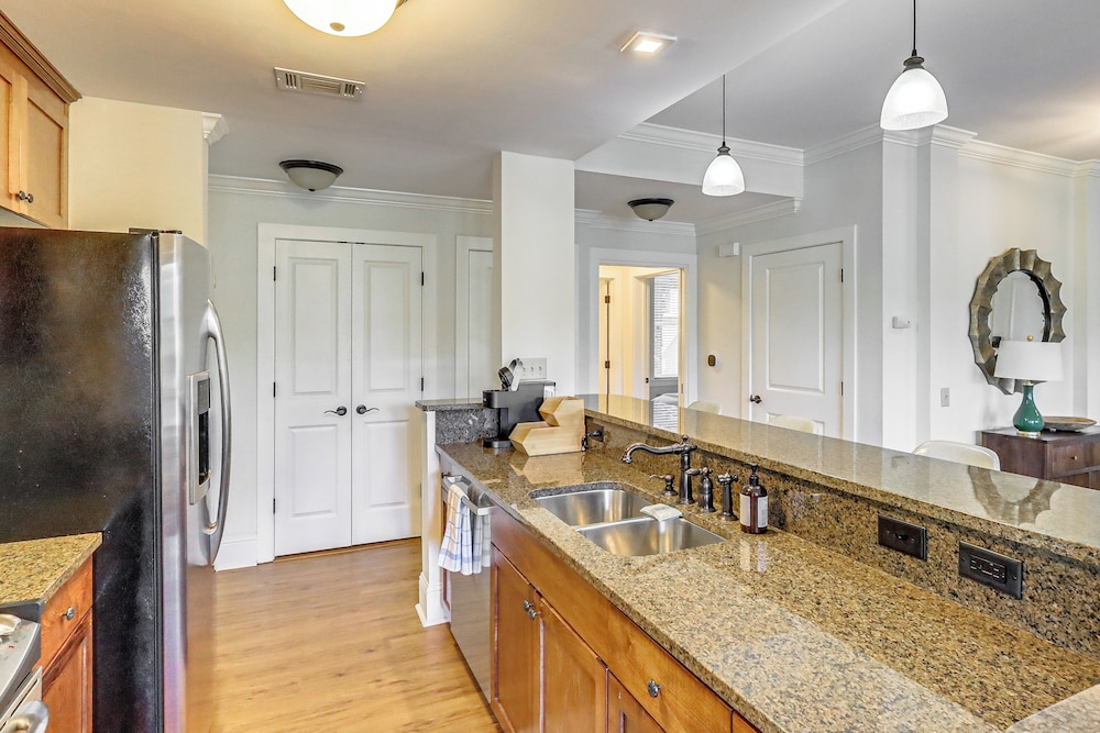 Lake Oconee Condo w/ Boat Ramp & Trail Access!