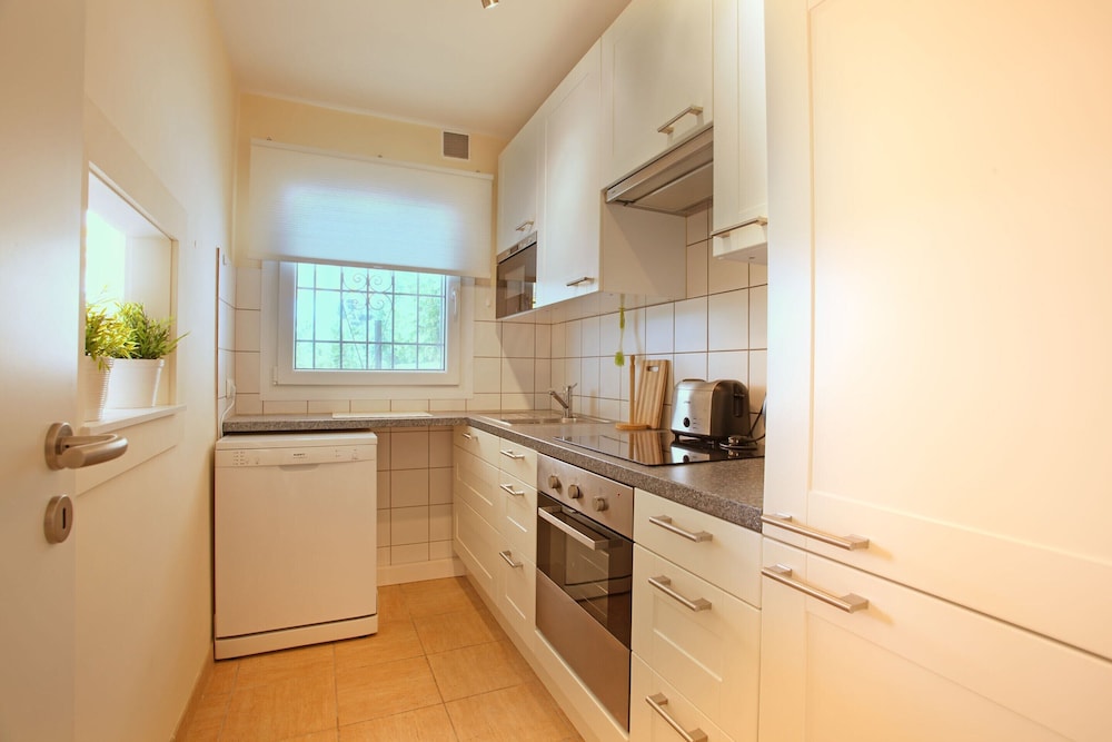 Holiday Home Marbella Near Sand Beach