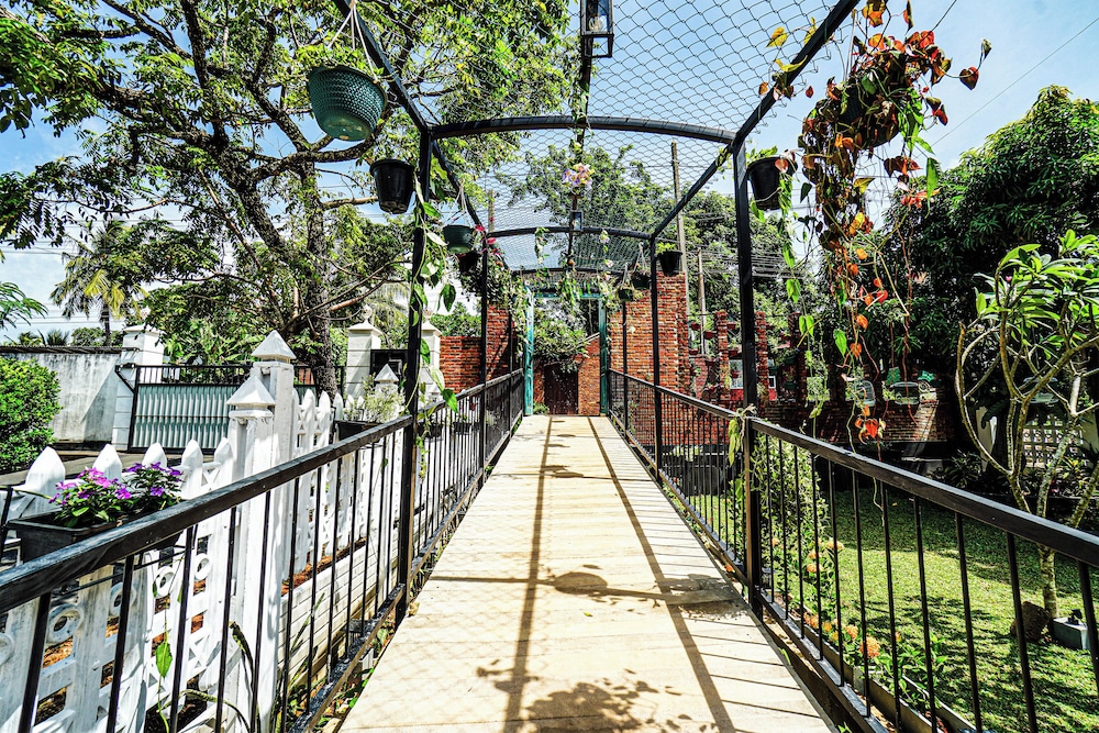 Ayur Ayur White Sail Villa