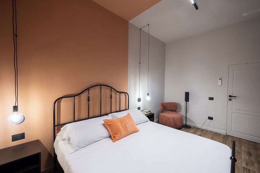 RB SUITES NAPOLI