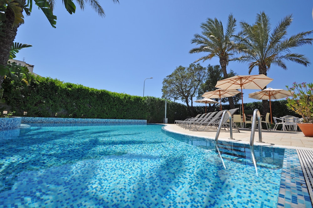 Ara Inn Resort
