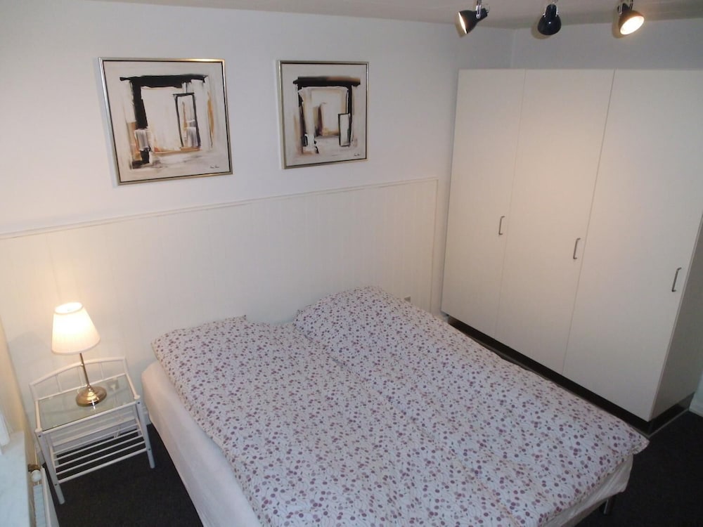 Give City Apartment