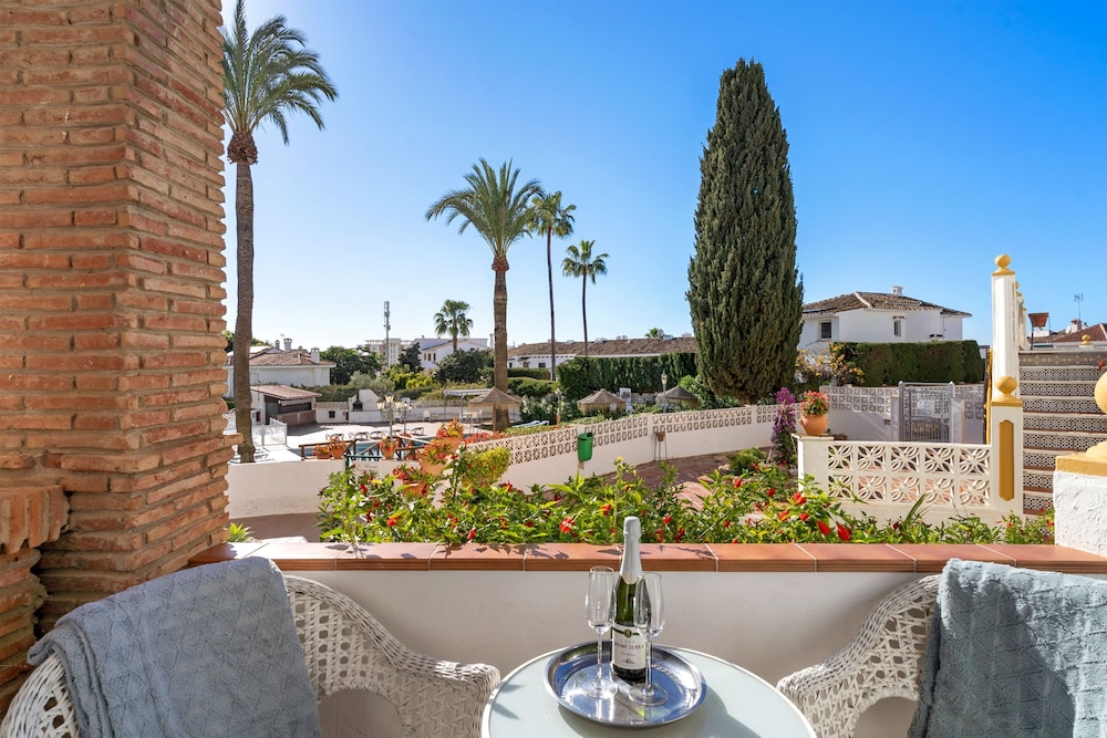 Blue Pearl Apartment Old Town Fuengirola Ref 24 by Costarentals - Ref 24