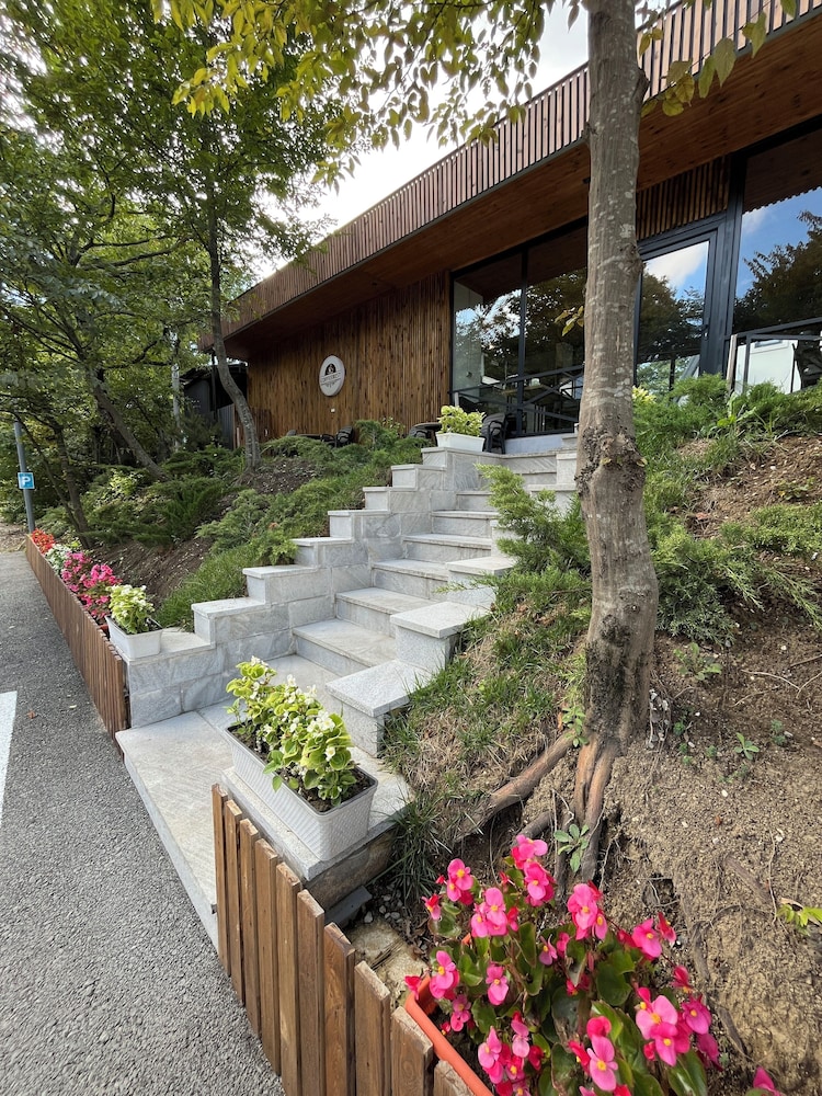 AFORREST FAMILY RESORT