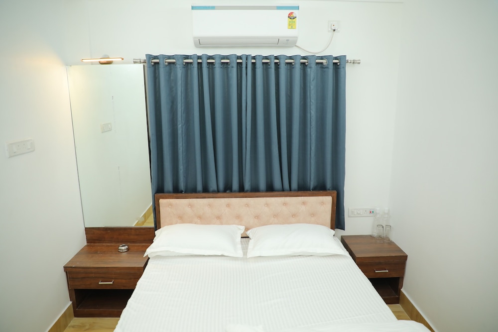 Aashhiana Guest House Entire 2BHK Service Apartments, Kolkata
