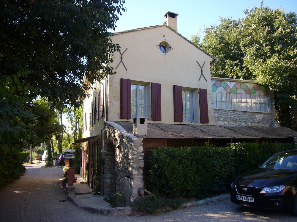 Photo 12