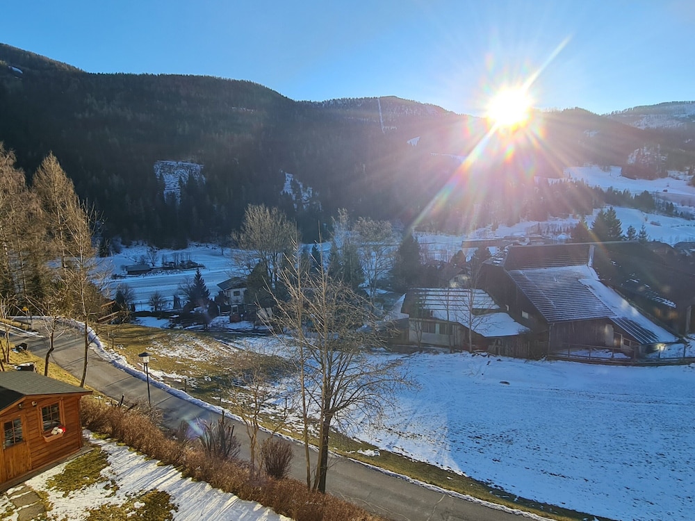 Mountain-view Apartment in Bad Kleinkirchheim
