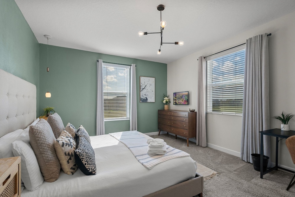 Chic 5bed Home Close to Disney Parks