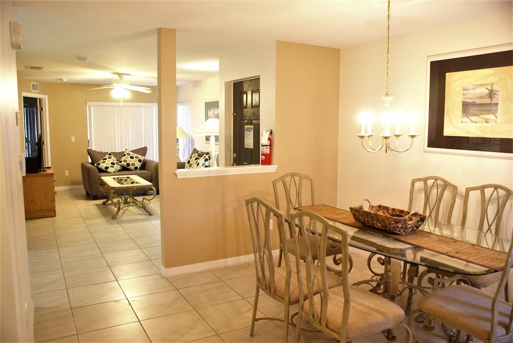 Alamo Vacation Townhomes