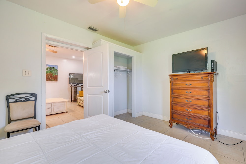 Stay Near Las Olas Beach: Home w/ Fenced Backyard