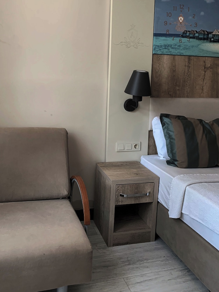 Akkan Beach Hotel - Image 28