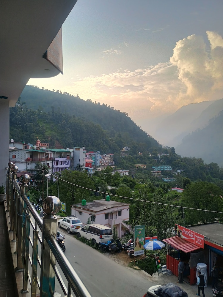 Satkar Hotel And Restuarant