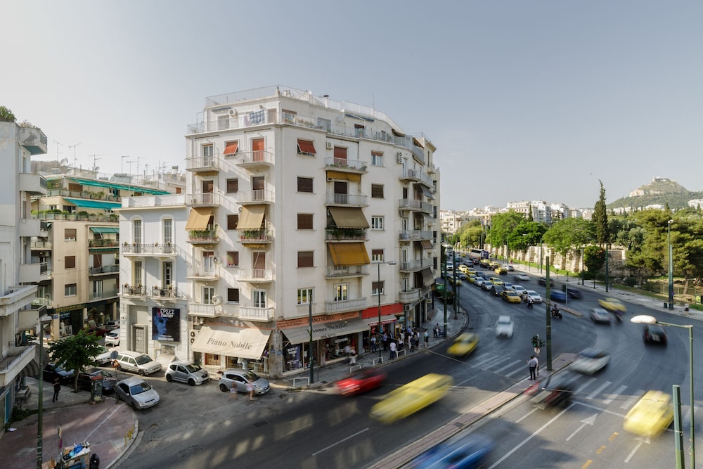 UPSTREET Spacious 2BD Apt Acropolis Museum