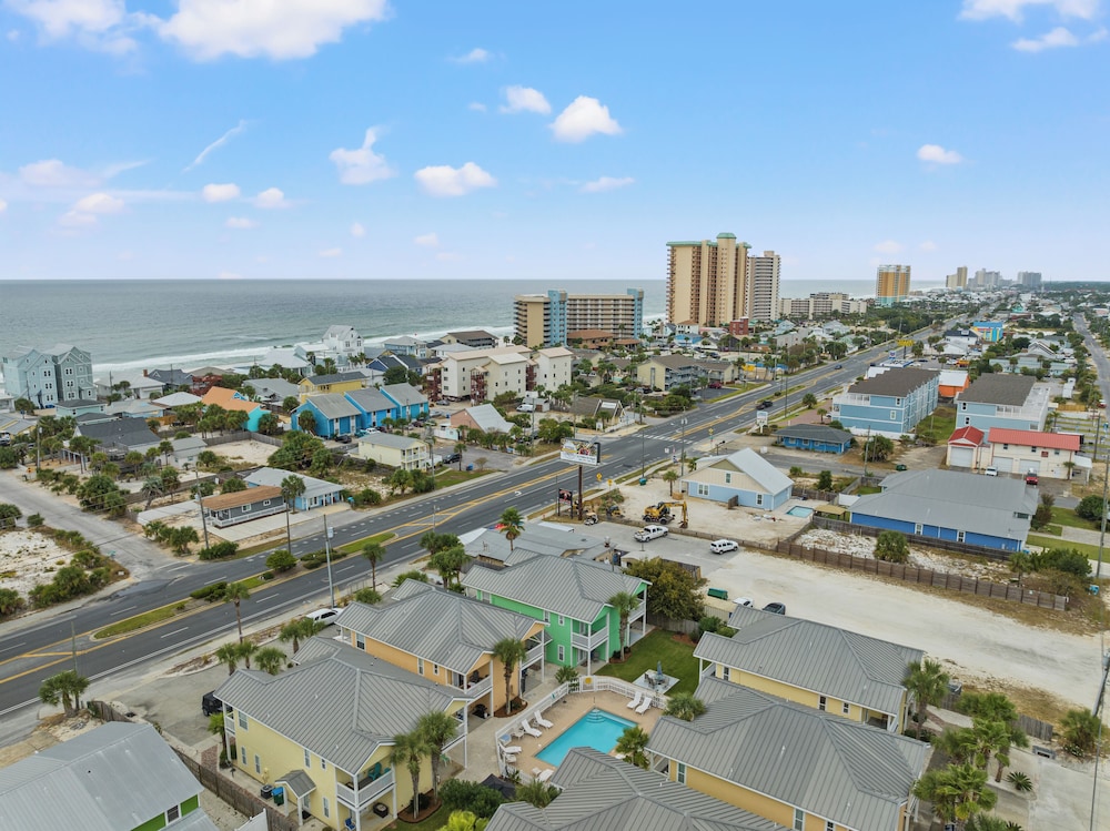 Sago by the Sea: 2-bed, 2.5-bath Retreat Steps From the Beach, Sleeps 7!